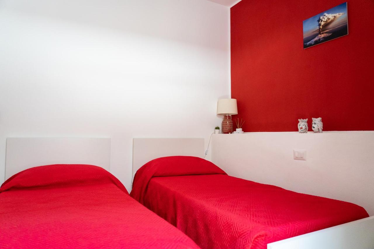 Portosalvo Rooms Санта-Тереза-ді-Рива Екстер'єр фото