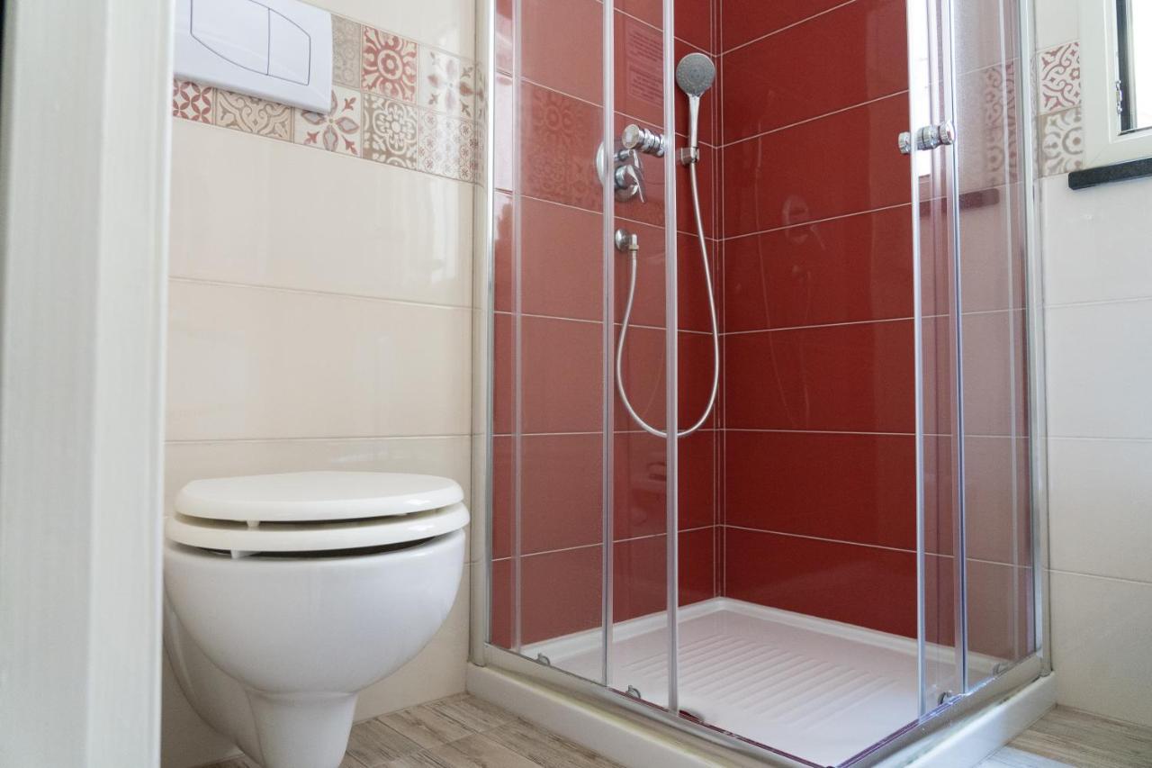 Portosalvo Rooms Санта-Тереза-ді-Рива Екстер'єр фото